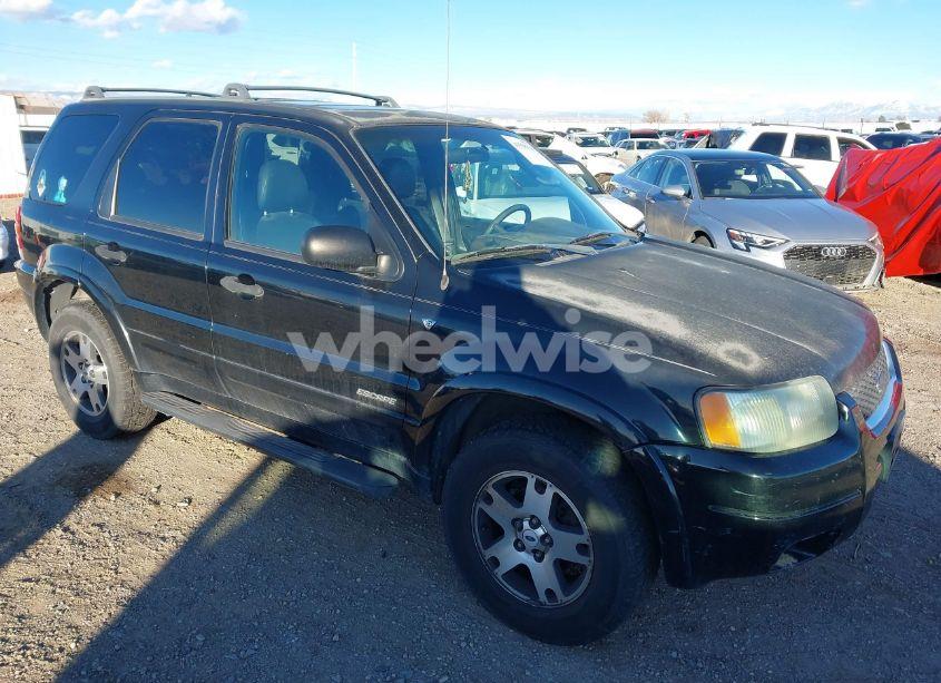 2002 Ford Escape XLT (VIN 1FMCU04172KD67467) main photo