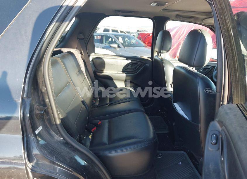 Photo 8 of 2002 Ford Escape XLT (VIN 1FMCU04172KD67467)