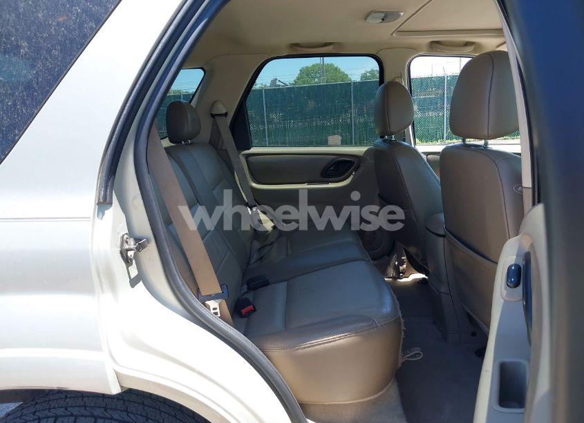 Photo 8 of 2004 Ford Escape LIMITED (VIN 1FMCU04174KA97935)