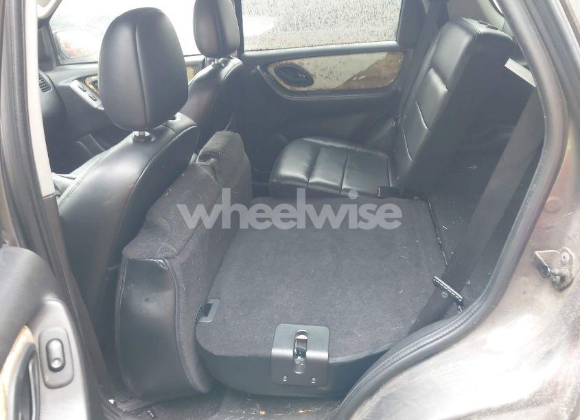 Photo 8 of 2005 Ford Escape LIMITED (VIN 1FMCU04175KA81266)