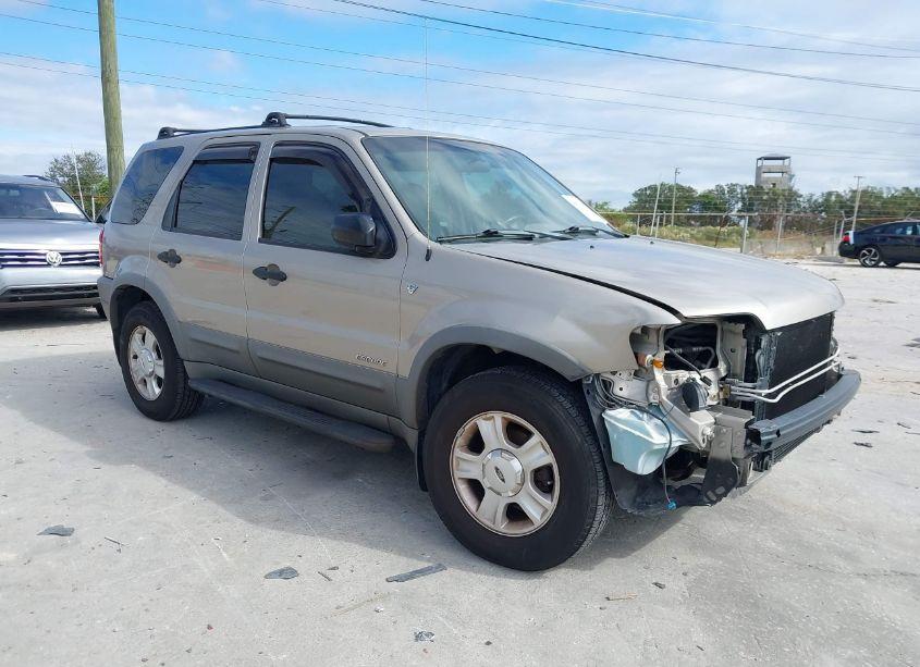 2001 Ford Escape XLT (VIN 1FMCU04181KB11904) main photo
