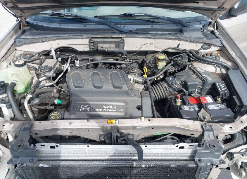 Photo 10 of 2001 Ford Escape XLT (VIN 1FMCU04181KB11904)