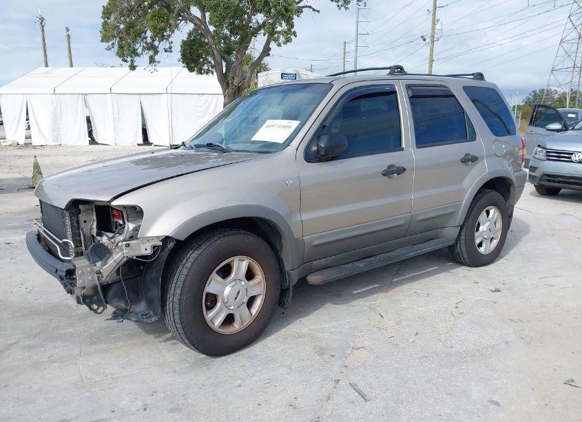 Photo 2 of 2001 Ford Escape XLT (VIN 1FMCU04181KB11904)