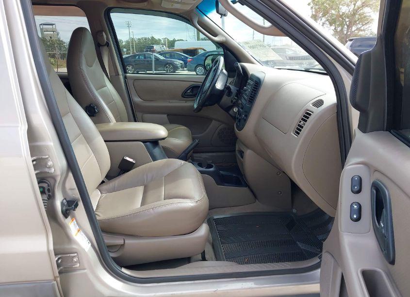 Photo 5 of 2001 Ford Escape XLT (VIN 1FMCU04181KB11904)