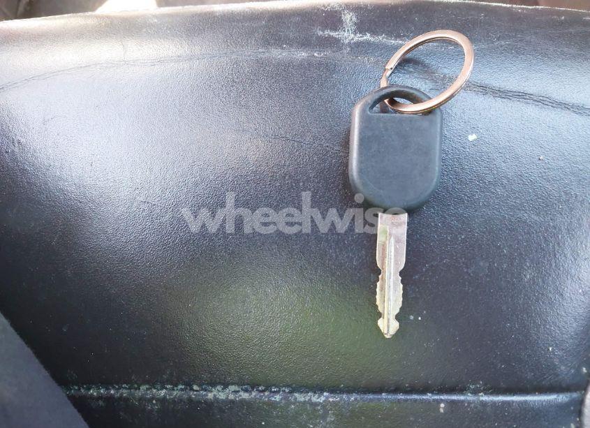 Photo 11 of 2008 Ford Escape LIMITED (VIN 1FMCU04198KA52145)