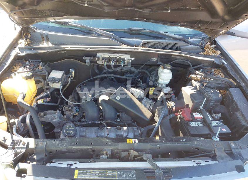 Photo 10 of 2008 Ford Escape LIMITED (VIN 1FMCU04198KA56731)