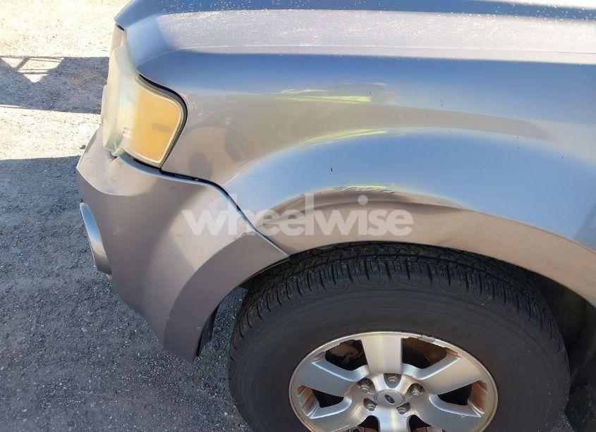 Photo 6 of 2008 Ford Escape LIMITED (VIN 1FMCU04198KA56731)