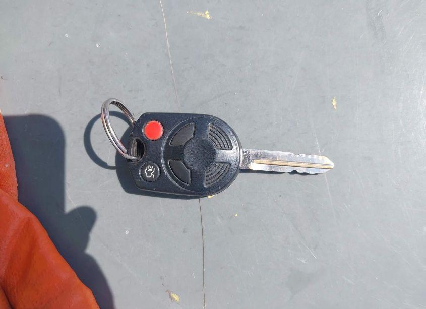 Photo 11 of 2008 Ford Escape LIMITED (VIN 1FMCU04198KB45800)