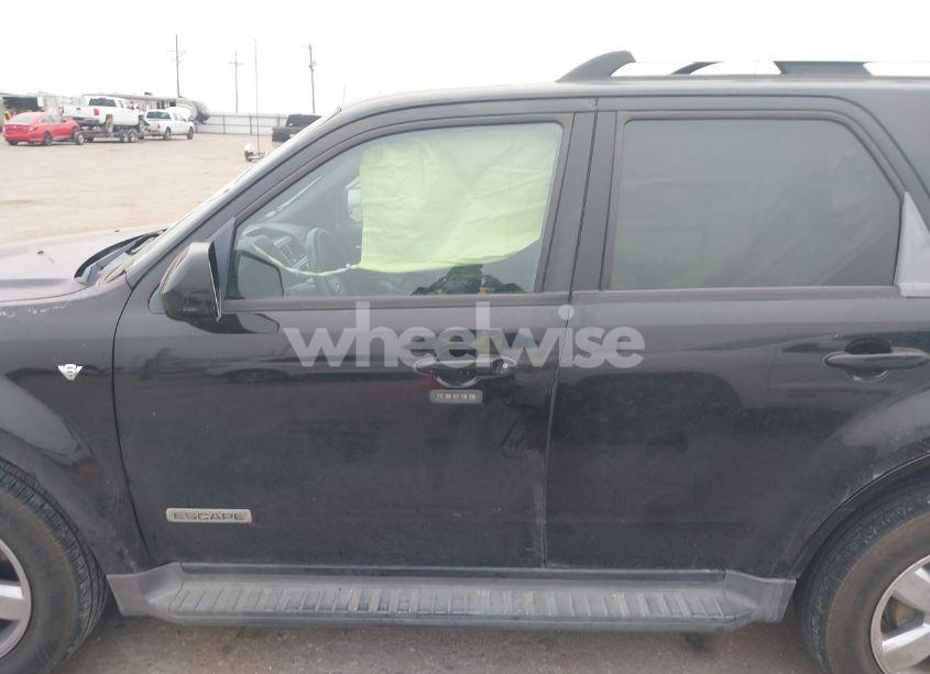 Photo 13 of 2008 Ford Escape LIMITED (VIN 1FMCU04198KD92105)