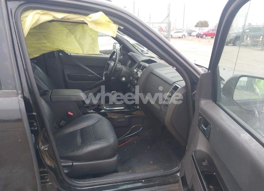 Photo 5 of 2008 Ford Escape LIMITED (VIN 1FMCU04198KD92105)