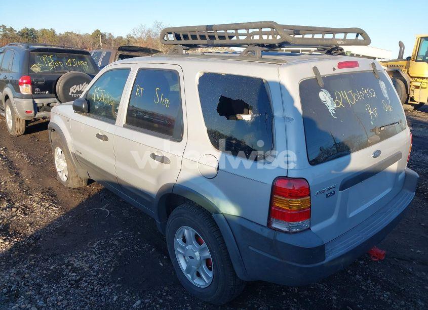 Photo 3 of 2002 Ford Escape XLT (VIN 1FMCU041X2KB67604)