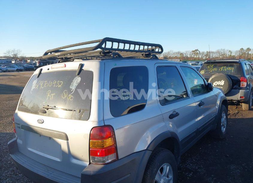 Photo 4 of 2002 Ford Escape XLT (VIN 1FMCU041X2KB67604)