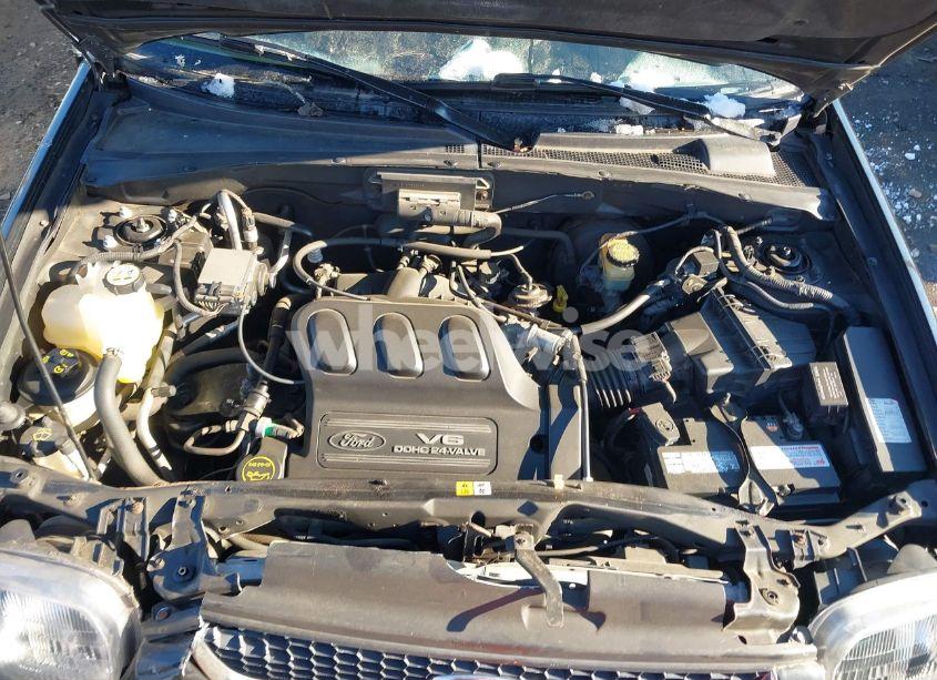 Photo 10 of 2002 Ford Escape XLT (VIN 1FMCU041X2KC74197)