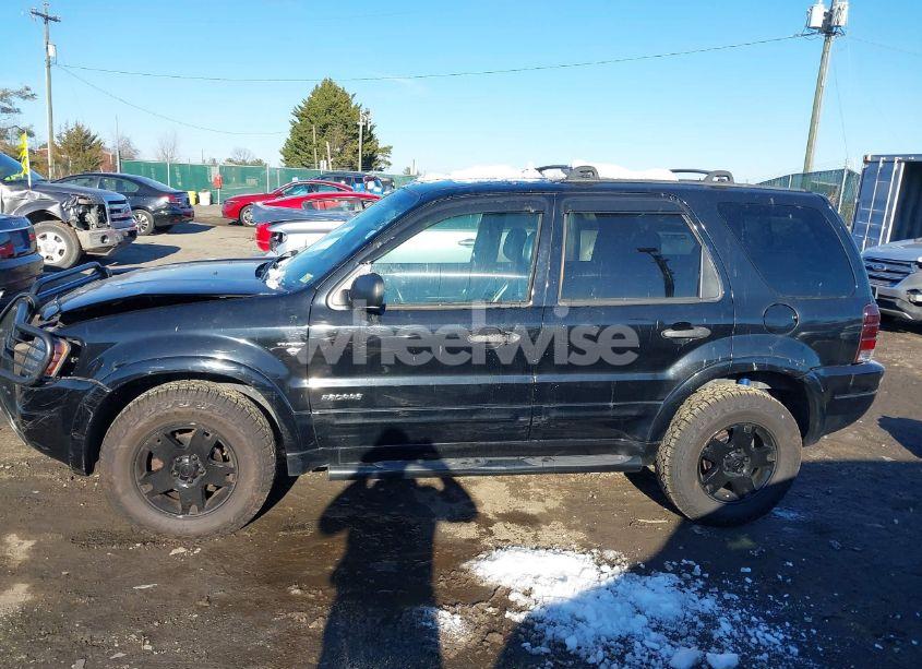 Photo 14 of 2002 Ford Escape XLT (VIN 1FMCU041X2KC74197)