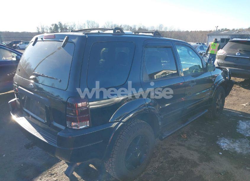 Photo 4 of 2002 Ford Escape XLT (VIN 1FMCU041X2KC74197)