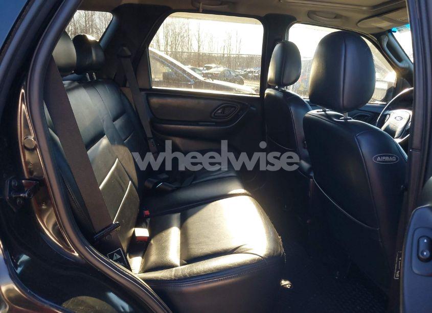 Photo 8 of 2002 Ford Escape XLT (VIN 1FMCU041X2KC74197)