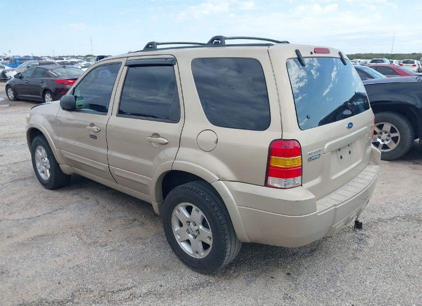 Photo 3 of 2007 Ford Escape LIMITED (VIN 1FMCU041X7KA86089)