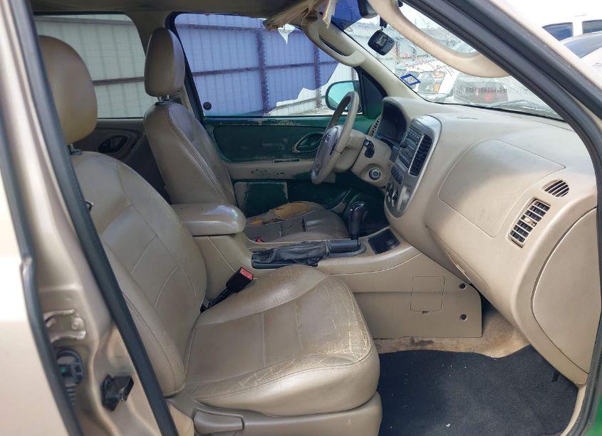 Photo 5 of 2007 Ford Escape LIMITED (VIN 1FMCU041X7KA86089)