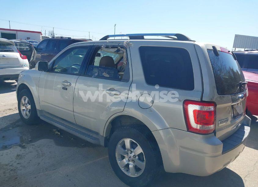 Photo 3 of 2009 Ford Escape LIMITED (VIN 1FMCU04709KA21968)