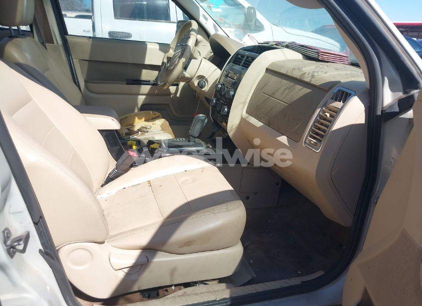 Photo 5 of 2009 Ford Escape LIMITED (VIN 1FMCU04709KA21968)