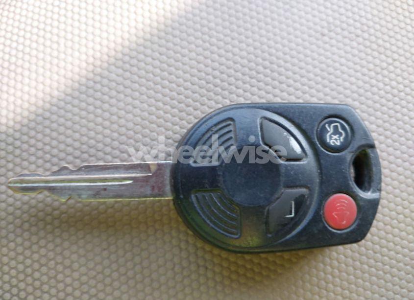 Photo 11 of 2009 Ford Escape LIMITED (VIN 1FMCU04729KA94047)