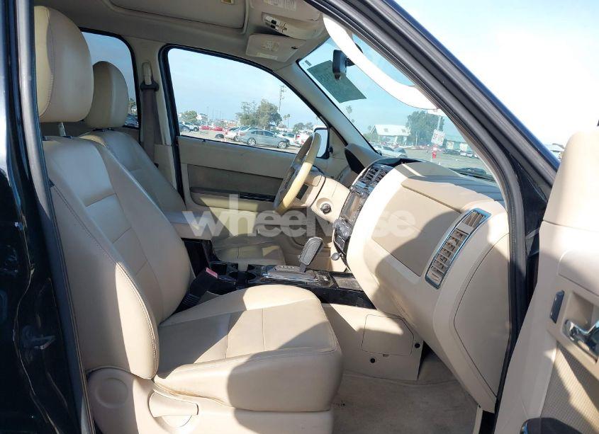 Photo 5 of 2009 Ford Escape LIMITED (VIN 1FMCU04729KA94047)
