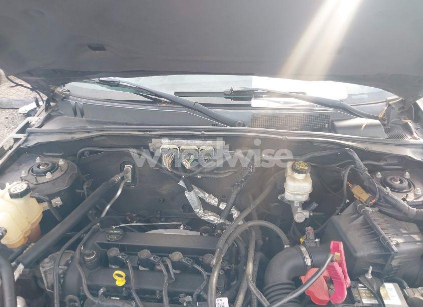 Photo 10 of 2009 Ford Escape LIMITED (VIN 1FMCU04739KA94056)