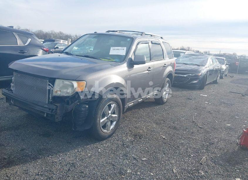 Photo 2 of 2009 Ford Escape LIMITED (VIN 1FMCU04739KA94056)