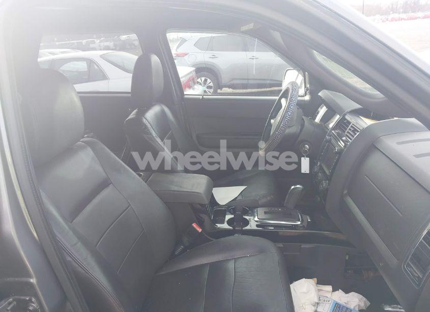 Photo 5 of 2009 Ford Escape LIMITED (VIN 1FMCU04739KA94056)