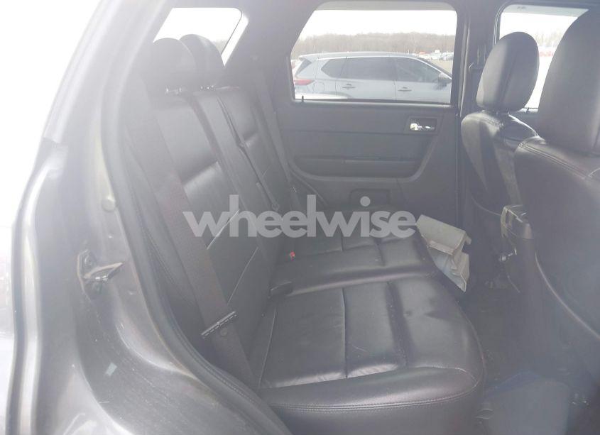 Photo 8 of 2009 Ford Escape LIMITED (VIN 1FMCU04739KA94056)