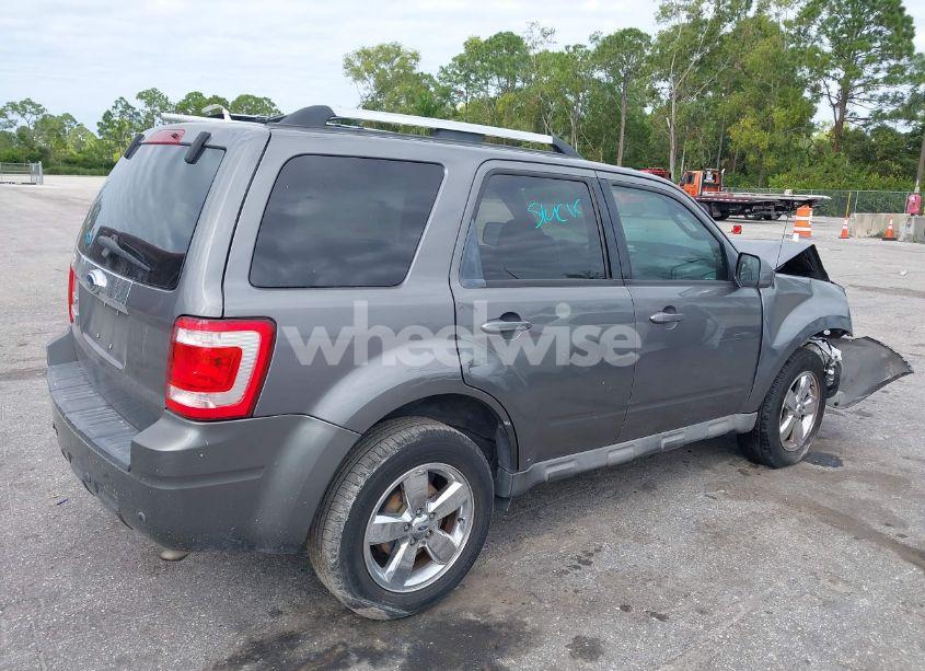 Photo 4 of 2009 Ford Escape LIMITED (VIN 1FMCU04749KB34919)