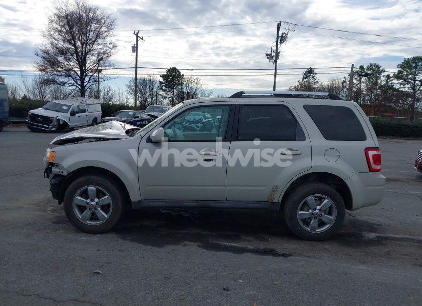 Photo 14 of 2009 Ford Escape LIMITED (VIN 1FMCU04779KA63005)