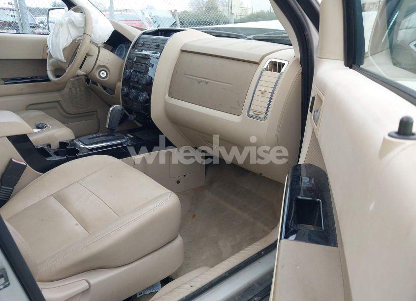 Photo 5 of 2009 Ford Escape LIMITED (VIN 1FMCU04779KA63005)