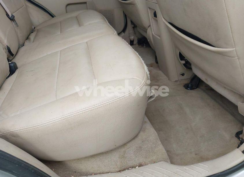 Photo 8 of 2009 Ford Escape LIMITED (VIN 1FMCU04779KA63005)