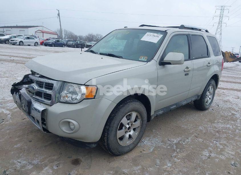 Photo 2 of 2009 Ford Escape LIMITED (VIN 1FMCU047X9KC30599)