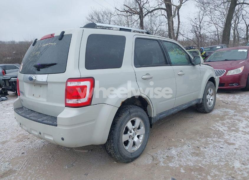 Photo 4 of 2009 Ford Escape LIMITED (VIN 1FMCU047X9KC30599)