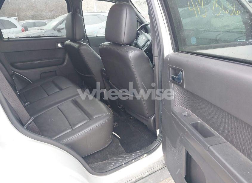 Photo 8 of 2009 Ford Escape LIMITED (VIN 1FMCU047X9KC30599)