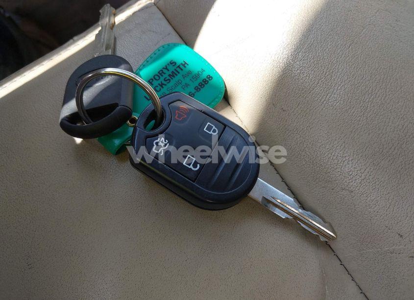 Photo 11 of 2009 Ford Escape LIMITED (VIN 1FMCU04G09KA34431)