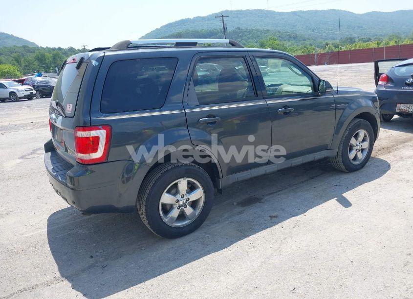 Photo 4 of 2009 Ford Escape LIMITED (VIN 1FMCU04G09KA34431)