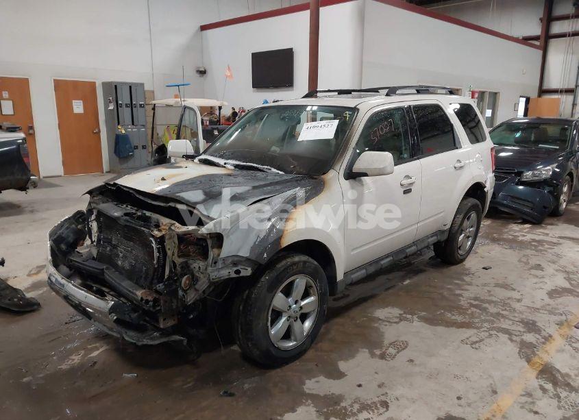 Photo 2 of 2009 Ford Escape LIMITED (VIN 1FMCU04G39KA57007)