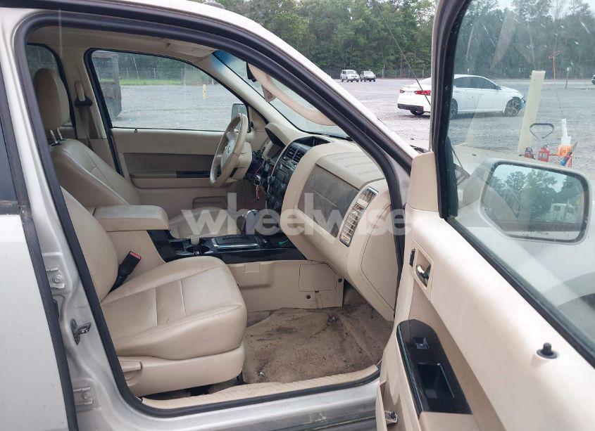 Photo 5 of 2009 Ford Escape LIMITED (VIN 1FMCU04G39KA59615)