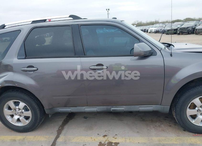 Photo 13 of 2009 Ford Escape LIMITED (VIN 1FMCU04G49KB88947)