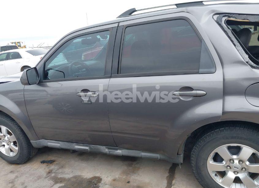 Photo 14 of 2009 Ford Escape LIMITED (VIN 1FMCU04G49KB88947)