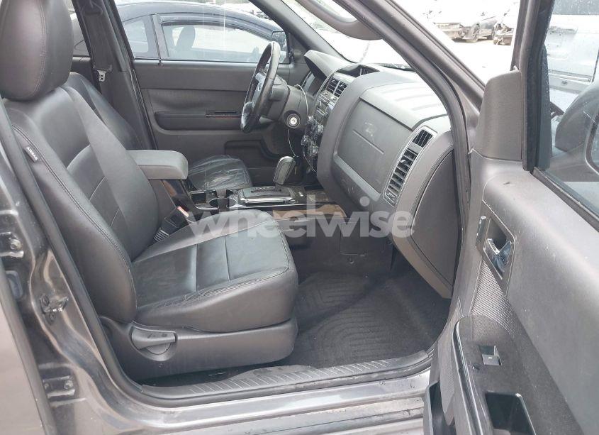 Photo 5 of 2009 Ford Escape LIMITED (VIN 1FMCU04G49KB88947)