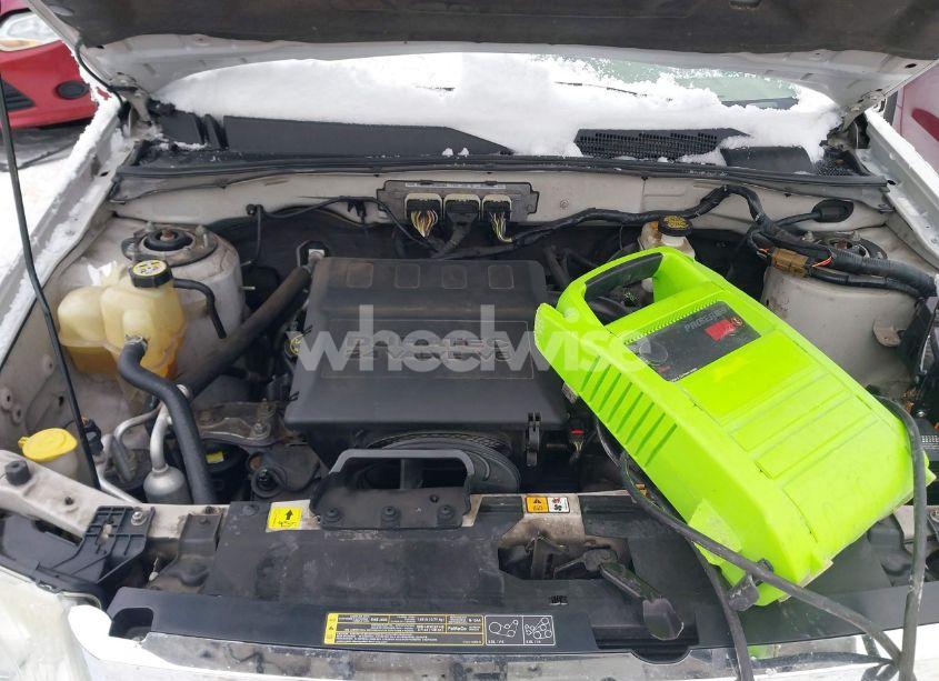 Photo 10 of 2009 Ford Escape LIMITED (VIN 1FMCU04G79KA10420)