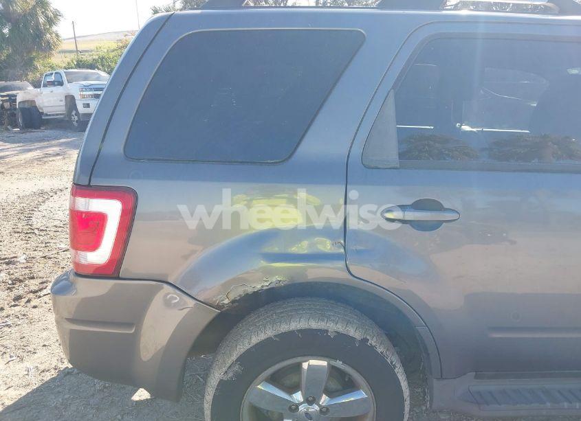 Photo 13 of 2009 Ford Escape LIMITED (VIN 1FMCU04G79KB00876)