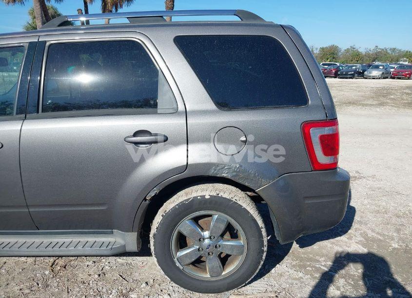 Photo 6 of 2009 Ford Escape LIMITED (VIN 1FMCU04G79KB00876)