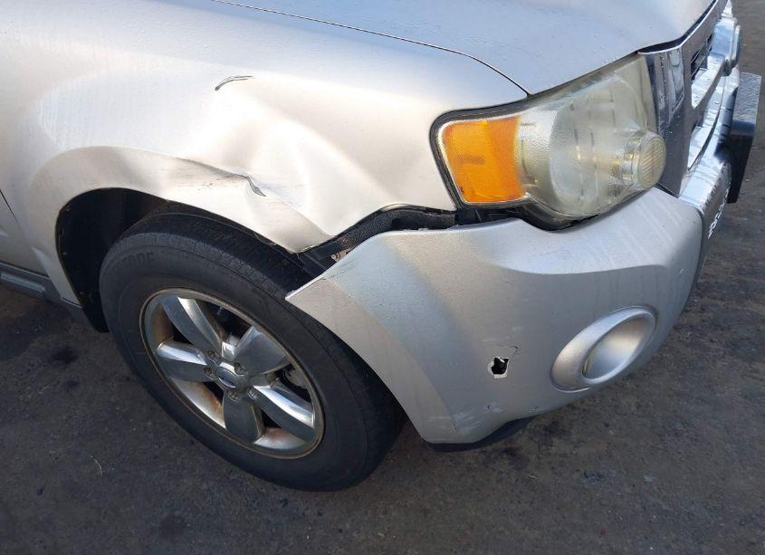 Photo 12 of 2009 Ford Escape LIMITED (VIN 1FMCU04G89KA57987)