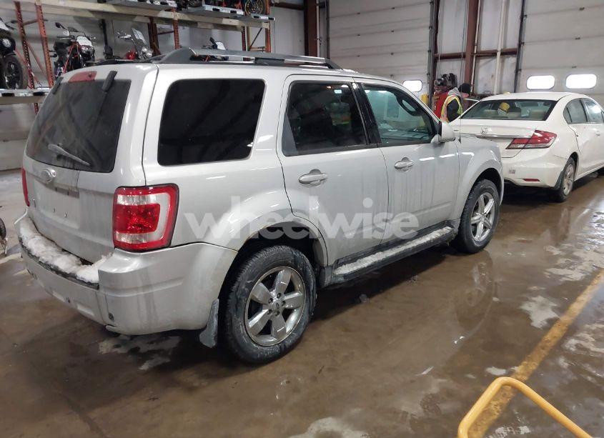 Photo 4 of 2009 Ford Escape LIMITED (VIN 1FMCU04G89KC04373)