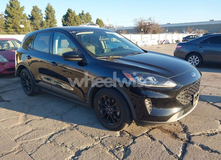 2020 Ford Escape SE SPORT HYBRID (VIN 1FMCU0BZ1LUC61109) main photo